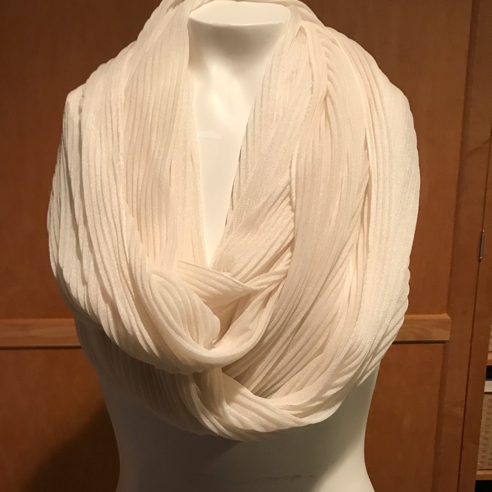 Infinity scarf